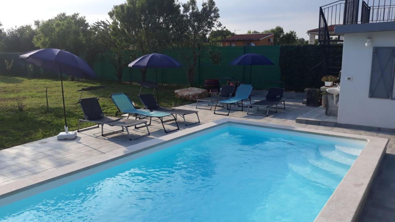 Holiday Home Dioniza Vodnjan Exterior photo